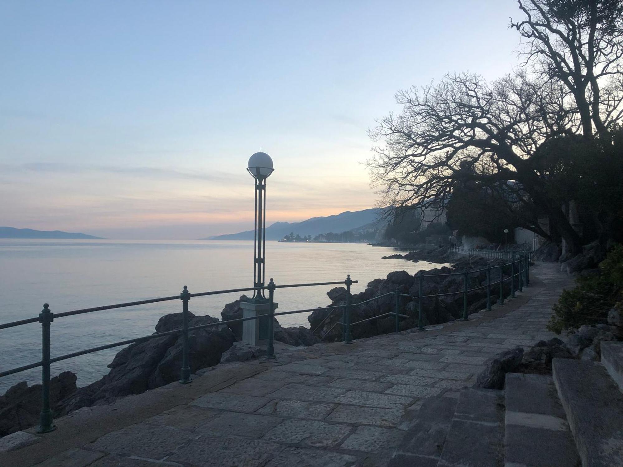 Artspace Location-Opatija-3 Bedroom House With Rooftop Garden By Beach Esterno foto